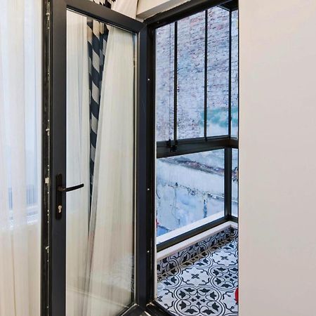 Taksim Devrim House Apartment Istanbul Bagian luar foto