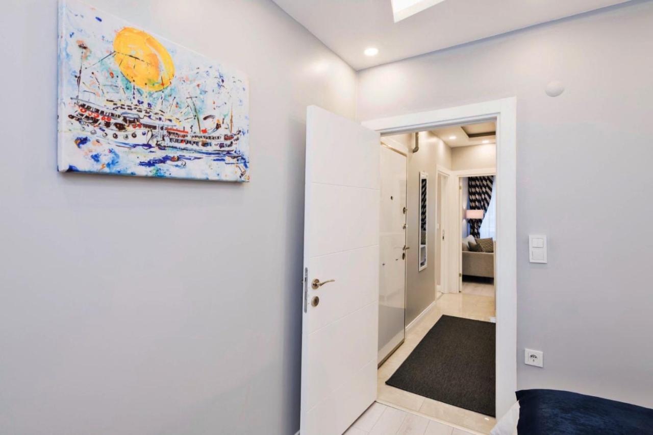 Taksim Devrim House Apartment Istanbul Bagian luar foto