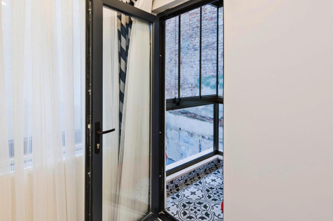 Taksim Devrim House Apartment Istanbul Bagian luar foto