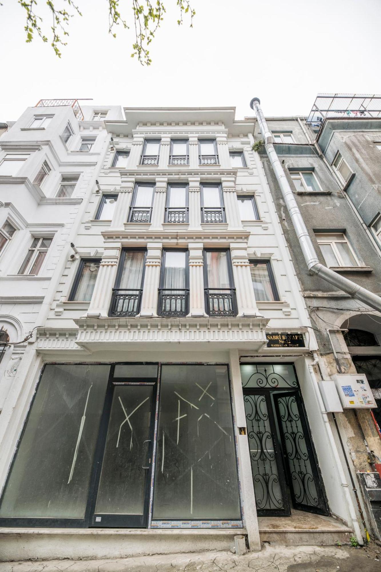 Taksim Devrim House Apartment Istanbul Bagian luar foto